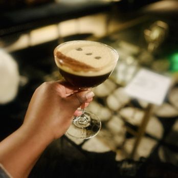 Clayton Club - Lounges Near Me - Sacramento, California