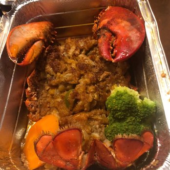 Mi Casa Dominican Restaurant - Seafood Stuffing 1.5lb Lobster - Dominican Near Me - Freeport, New York Mi Casa Dominican Restaurant - Seafood Stuffing 1.5lb Lobster - Dominican Near Me - Freeport, New York
