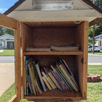 Little Free Library - Little Free Library, 211 Lakewood Ave, Charlotte - Community Book Box Near Me - Charlotte, North Carolina Little Free Library - Little Free Library, 211 Lakewood Ave, Charlotte - Community Book Box Near Me - Charlotte, North Carolina