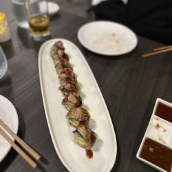 Yuzu Japanese Restaurant & Bar - Unagi Roll