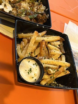 The Rabbit Hole - Elevated Vegan Comfort Cuisine by null