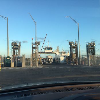 Port Aransas Beach - Waiting on the Ferry for weekend fun in the sun - Beaches Near Me - Port Aransas, Texas Port Aransas Beach - Waiting on the Ferry for weekend fun in the sun - Beaches Near Me - Port Aransas, Texas