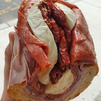 M & P Biancamano - Ham, cappicola, prosciutto, pepperoni, mozz, sundried tomatoes - Grocery Near Me - Hoboken, New Jersey M & P Biancamano - Ham, cappicola, prosciutto, pepperoni, mozz, sundried tomatoes - Grocery Near Me - Hoboken, New Jersey