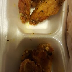 Wings & Seafood - Small behind lemon pepper wings