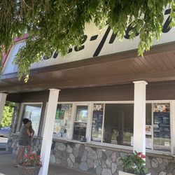 Tastee Treet - Front of building