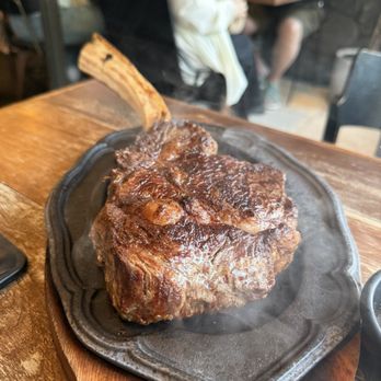Aloha Steak House - SRF AMERICAN WAGYU TOMAHAWK - Steakhouses Near Me - Honolulu, Hawaii