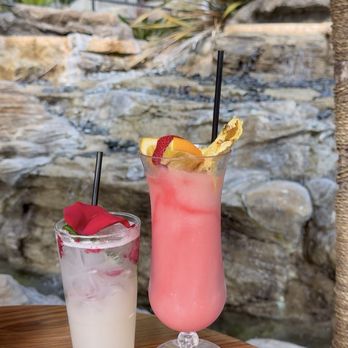 Beach House - Beautiful drinks! Mojito and frozen margarita - Breakfast & Brunch Near Me - Los Angeles, California Beach House - Beautiful drinks! Mojito and frozen margarita - Breakfast & Brunch Near Me - Los Angeles, California