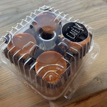 Cafe 86 -Roseville - Ube leche flan cupcake - Desserts Near Me - Roseville, California