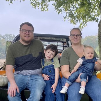 Lehner's Pumpkin Farm - Family fall fun - Pumpkin Patches Near Me - Radnor, Ohio