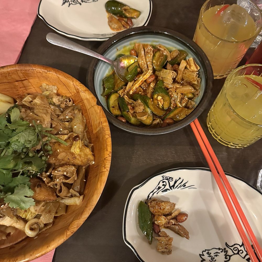 MáLà Project Bryant Park - MALA DRY POT (build your own combo) Spicy Chicken With Cucumber - Dim Sum Near Me - New York, New York MáLà Project Bryant Park - MALA DRY POT (build your own combo) Spicy Chicken With Cucumber - Dim Sum Near Me - New York, New York
