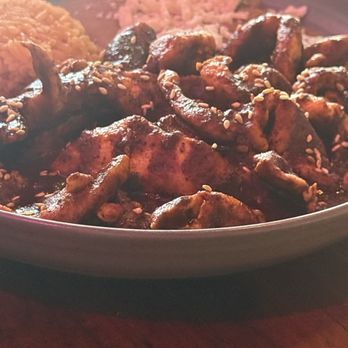 Bar Poca Madre - Pollo en Mole Roja - Mexican Near Me - Burr Ridge, Illinois