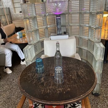 Beauty Shop Restaurant - Amazing table set up - New American Near Me - Memphis, Tennessee