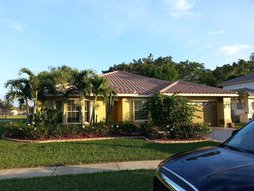 Slide of KLR Roofing