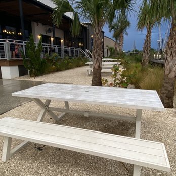 St Augustine Fish Camp - Picnic benches near the water - Seafood Near Me - St Augustine, Florida