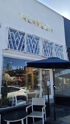 Winston Pies by null