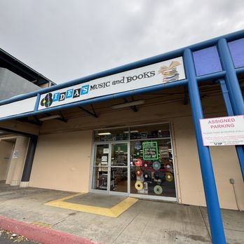 Idea's Music and Books - Vinyl Records Near Me - Honolulu, Hawaii Idea's Music and Books - Vinyl Records Near Me - Honolulu, Hawaii