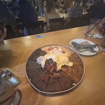 BJ's Restaurant & Brewhouse - New American Near Me - Oxnard, California BJ's Restaurant & Brewhouse - New American Near Me - Oxnard, California