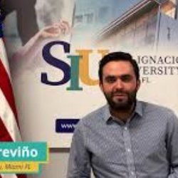 San Ignacio University - Leaders... like their SIU CEO Juan Pablo T., make a difference towards success... and future business investment making "business sense....
