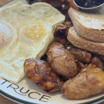 Truce - Farmhouse Plate with Medium Eggs - American Near Me - Brentwood, Tennessee Truce - Farmhouse Plate with Medium Eggs - American Near Me - Brentwood, Tennessee