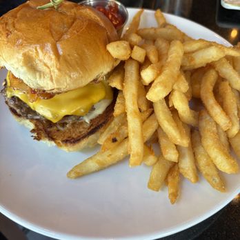 Proper 21 - F Street - Burger - Bars Near Me - Washington, DC, District of Columbia Proper 21 - F Street - Burger - Bars Near Me - Washington, DC, District of Columbia
