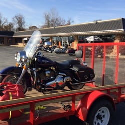 Brandywine Harley-Davidson - Looks great. Doesn't run. Hannum's can fix it.