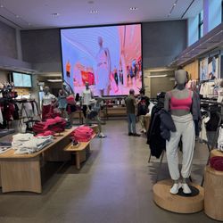 Lululemon