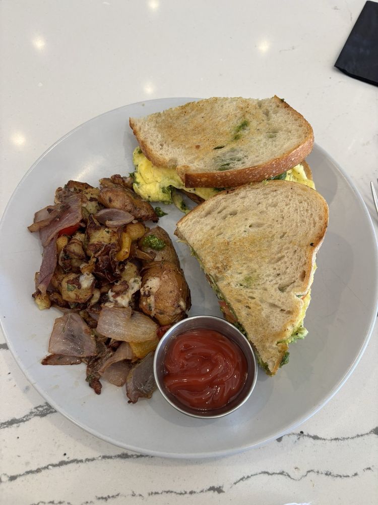 Social spots from Vora Restaurant European