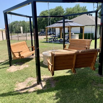 Eleven06 on 35 - Apartments Near Me - Waco, Texas