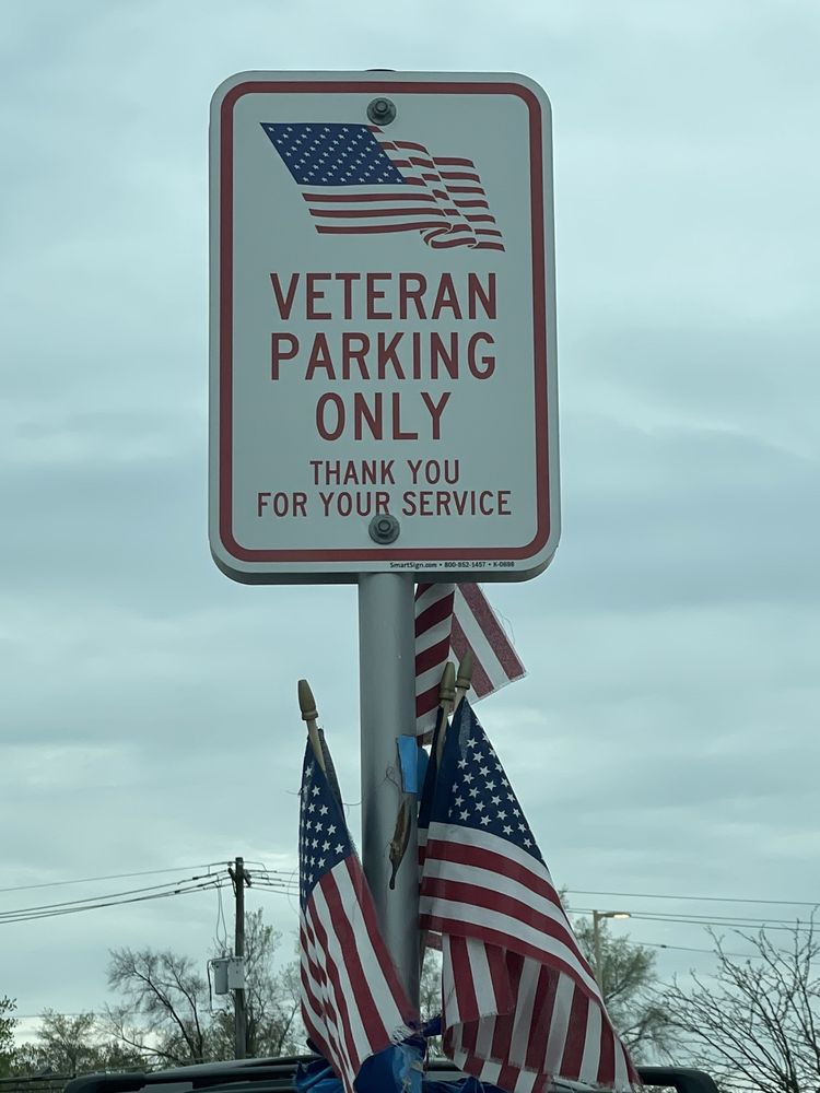 LOWE’S HOME IMPROVEMENT Updated September 2024 24 Photos & 35