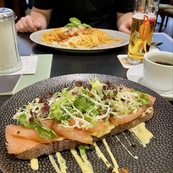 Funkhaus - Landbrot Lachs - Bars Near Me - Cologne, NW
