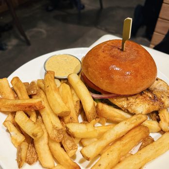 The Brass Pearl - Grouper sandwich - Live/Raw Food Near Me - Knoxville, Tennessee