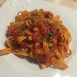 Mandarino - Makaron z owocami morza