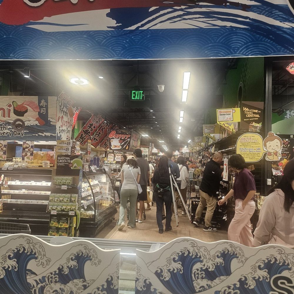 Tokyo Central - Seafood section. - International Grocery Near Me - Irvine, California Tokyo Central - Seafood section. - International Grocery Near Me - Irvine, California