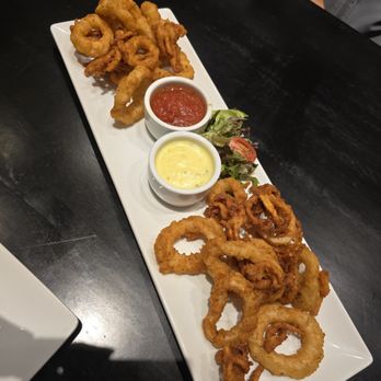 Oh London - Calamari Appetizer - Pubs Near Me - Creve Coeur, Missouri