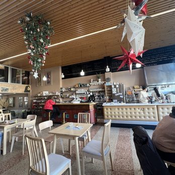 Dandy - Interior - Bars Near Me - Noia, C