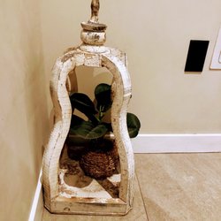 For Five Coffee Roasters - Plant and container decor in corner