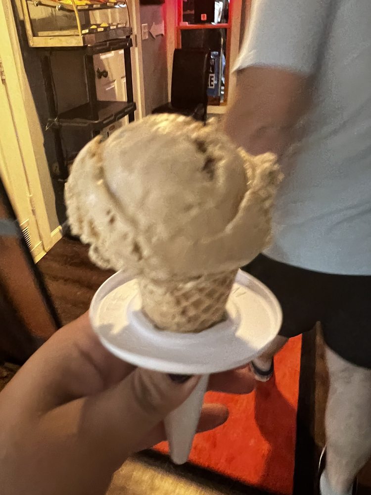 GOURMET ITALIAN DELIGHTS 29 W Front St, Keyport, New Jersey Ice