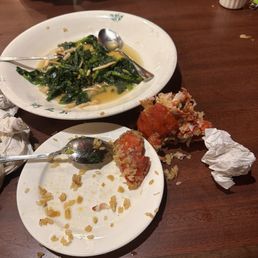 DEVOURING THE STICKY LOBSTER RICE  AND MUSHROOM WITH STRING BEANS