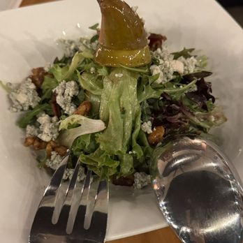 Medi Terra - Pear salad - Mediterranean Near Me - Boca Raton, Florida Medi Terra - Pear salad - Mediterranean Near Me - Boca Raton, Florida
