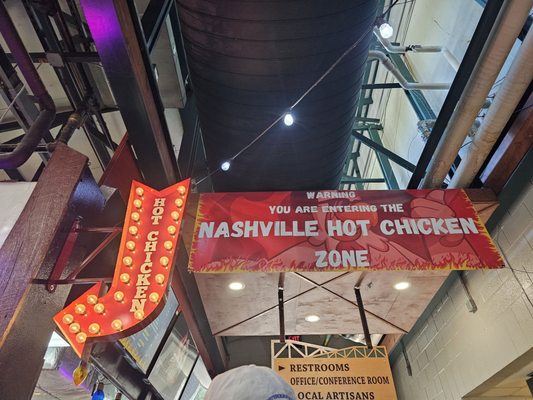 Lilly's Hot Chicken by null