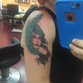 American Tattoo Vista - Last year's birthday tattoo - Peacock Pinup - Tattoo Near Me - Vista, California American Tattoo Vista - Last year's birthday tattoo - Peacock Pinup - Tattoo Near Me - Vista, California