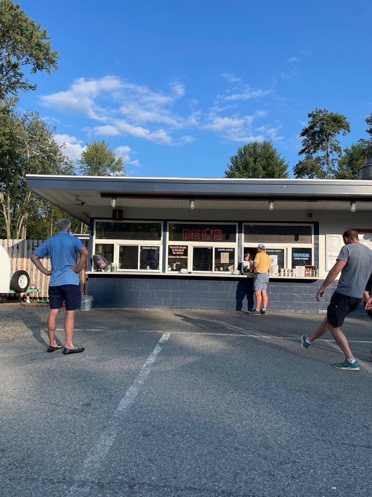 DEL’S DAIRY CREME Updated September 2024 20 Photos & 25 Reviews 83 Rte 9, Rhinebeck, New