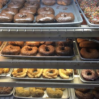 Dom Bakeries - Also includes seasonal Fall flavors now - Bakeries Near Me - Ypsilanti, Michigan Dom Bakeries - Also includes seasonal Fall flavors now - Bakeries Near Me - Ypsilanti, Michigan
