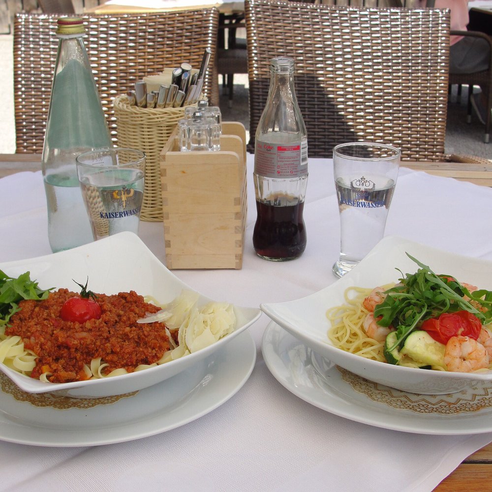 Seehotel Grüner Baum - Bolognese & Garlic Shrimp Spaghetti. - Hotels Near Me - Hallstatt, 4 Seehotel Grüner Baum - Bolognese & Garlic Shrimp Spaghetti. - Hotels Near Me - Hallstatt, 4