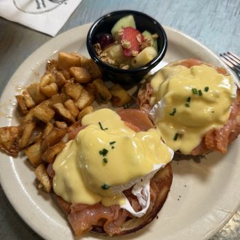 Rococo on Western - Smoked salmon eggs Benedict on a bagel - Seafood Near Me - Oklahoma City, Oklahoma Rococo on Western - Smoked salmon eggs Benedict on a bagel - Seafood Near Me - Oklahoma City, Oklahoma