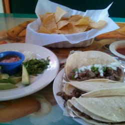 El Mexicano Restaurant - Carne asada tacos