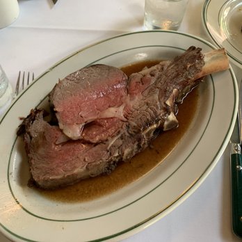 Wollensky Grill - English cut prime rib ~ very large, I could not finish the whole thing - New American Near Me - New York, New York