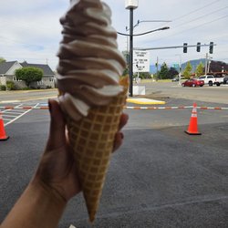 Mount Rainier Creamery - Twist Waffle Cone Ice Cream
