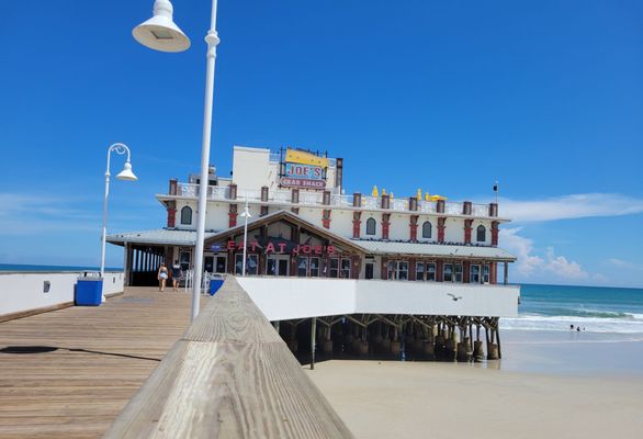 Joe's Crab Shack by null