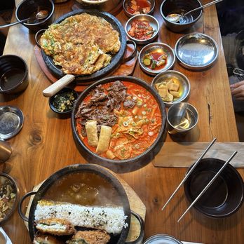 Jin Cook - Seafood Pancake Jalapeo Cheese Curry Katsu Spicy Tofu Soup Brisket Ddukbokki - Korean Near Me - Buena Park, California